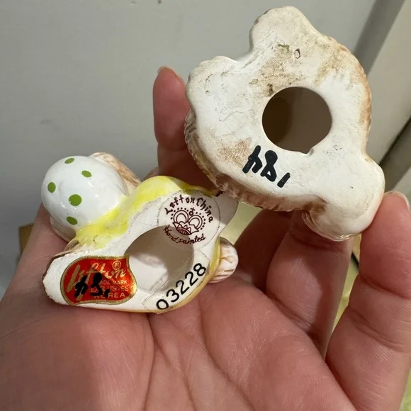 Pair of Vintage Lefton Ceramic Bunny Rabbit Figurines - Picture 5 of 8